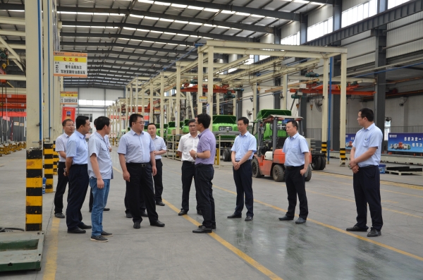 省聯(lián)社副主任王旭明蒞臨通運集團調研