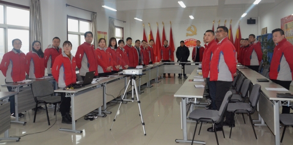 通運集團召開(kāi)2019年度干部述職暨2020年目標責任簽訂大會(huì )
